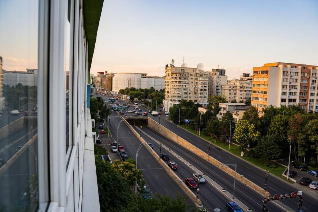 Modern 1 Bedroom Apartment In Bucharest Center! Экстерьер фото